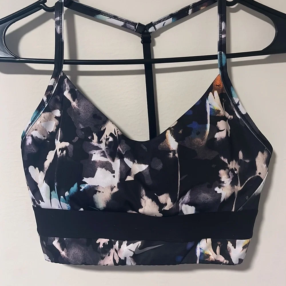 Nike Dri Fit padded sports bra - Picture 1 of 3